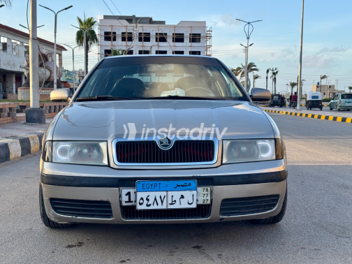 سكودا اوكتافيا A4 2008 بيج مستعملة للبيع - 2