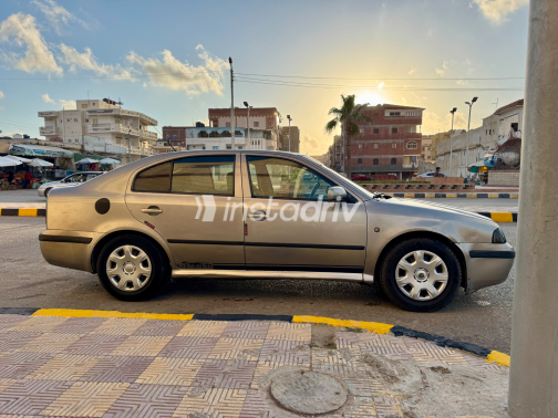 سكودا اوكتافيا A4 2008 بيج مستعملة للبيع - 7