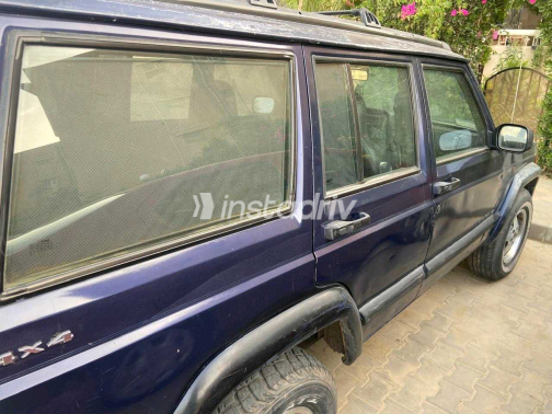 Jeep Cherokee 1999 White Used for Sale - 1