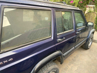 Jeep Cherokee 1999 White Used for Sale