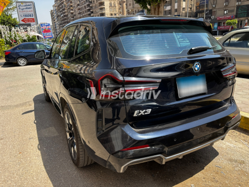 بي ام دبليو IX3 2025 أبيض مستعملة للبيع - 4