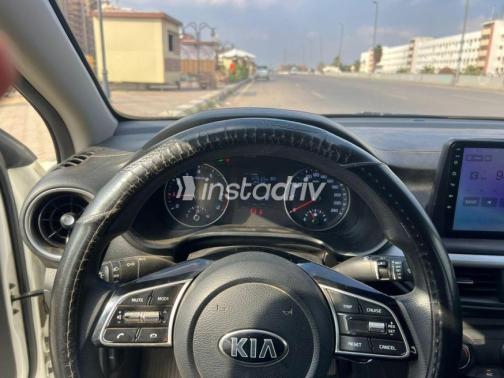 كيا سيراتو 2021 أبيض مستعملة للبيع - 7