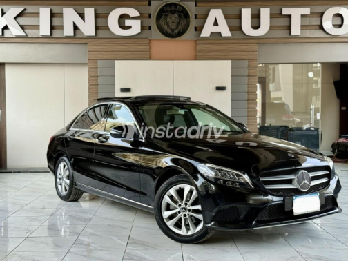 Mercedes C 180 2019 Black Used for Sale - 3