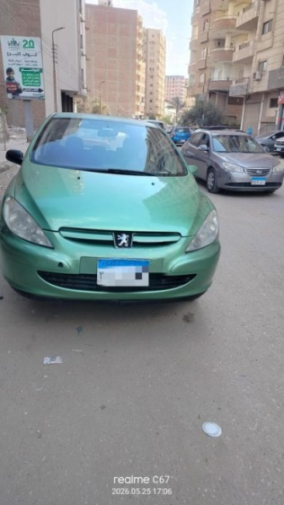 بيجو 307 2005 أخضر مستعملة للبيع