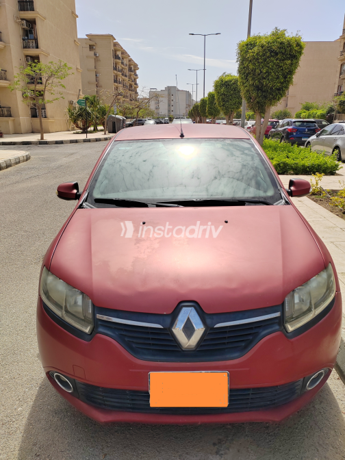 Renault Logan 2015 Red Used for Sale - 5