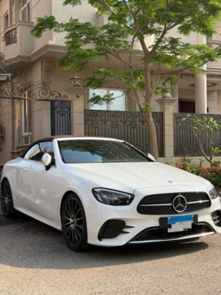 مرسيدس E 300 2023 أبيض مستعملة للبيع