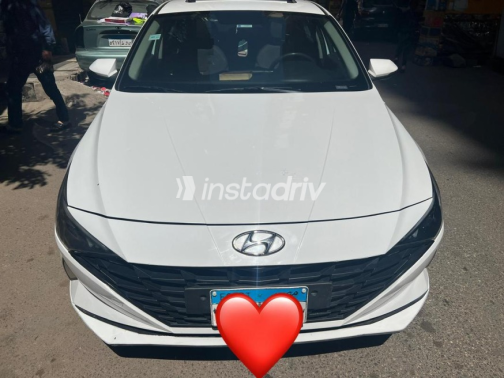 Hyundai Elantra CN7 2021 White Used for Sale - 1