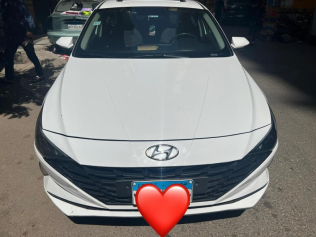Hyundai Elantra CN7 2021 White Used for Sale