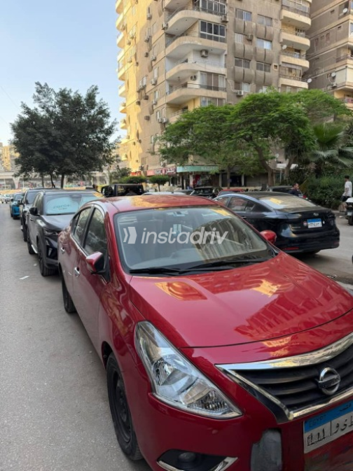 نيسان صنى 2020 أحمر مستعملة للبيع - 3