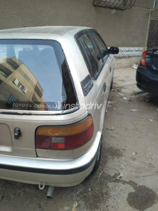 تويوتا كورولا 1989 برونزي مستعملة للبيع - 6