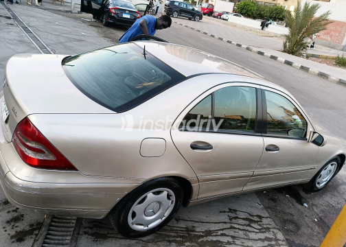 مرسيدس C 180 2002 ذهبي مستعملة للبيع - 2
