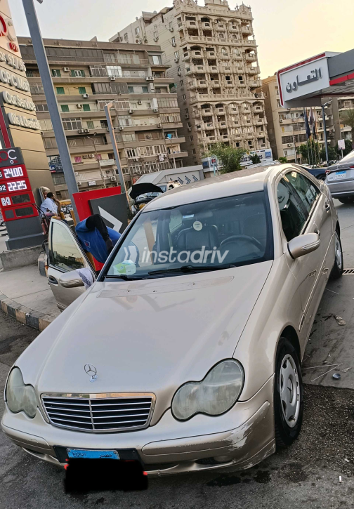 مرسيدس C 180 2002 ذهبي مستعملة للبيع - 8