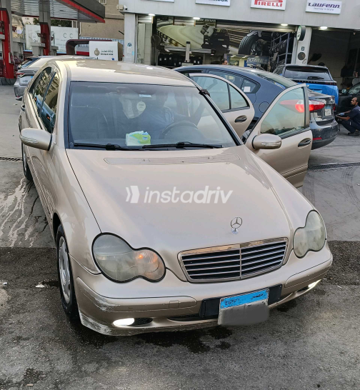مرسيدس C 180 2002 ذهبي مستعملة للبيع - 10