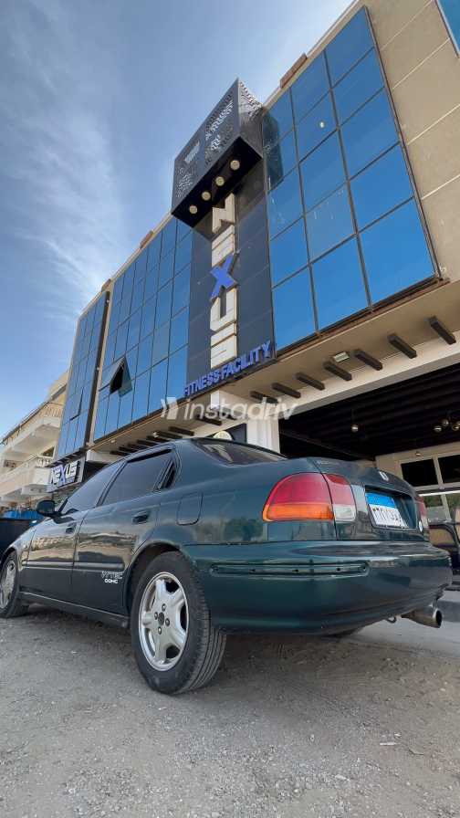 هوندا CRV 1996 أخضر مستعملة للبيع - 3