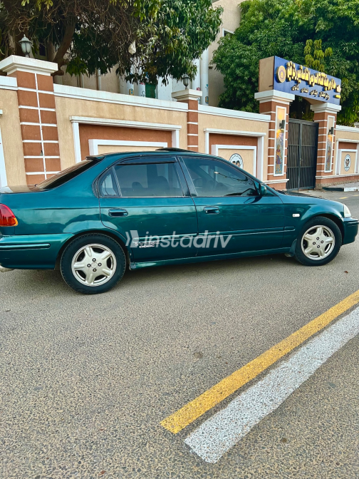 هوندا CRV 1996 أخضر مستعملة للبيع - 4
