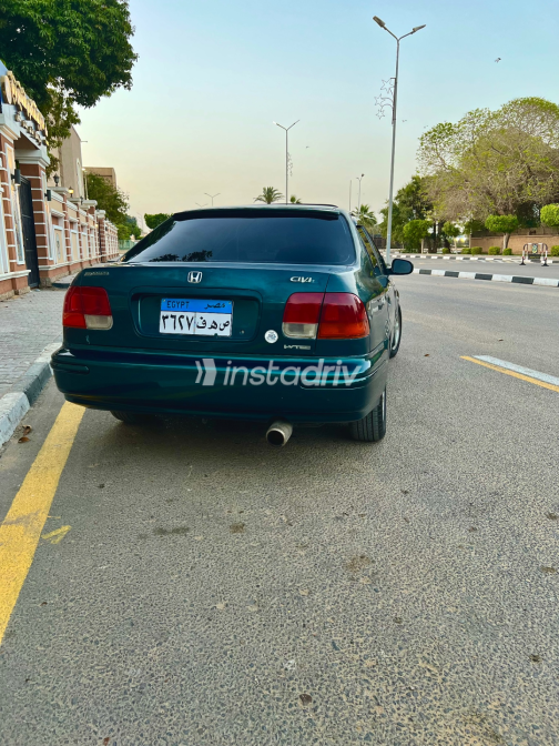 هوندا CRV 1996 أخضر مستعملة للبيع - 5