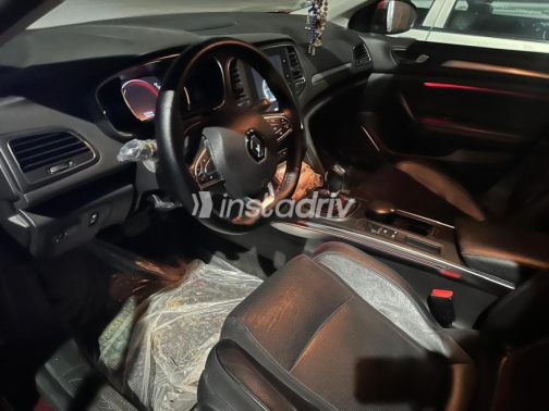 رينو ميجان 2020 أبيض مستعملة للبيع - 3