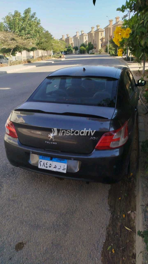 بيجو 301 2015 رمادي مستعملة للبيع - 5