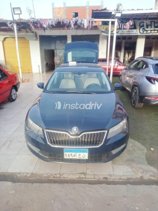 Skoda Superb 2018 White Used for Sale - 1