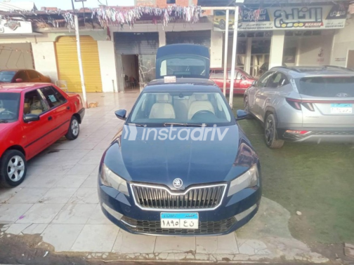 Skoda Superb 2018 White Used for Sale - 5