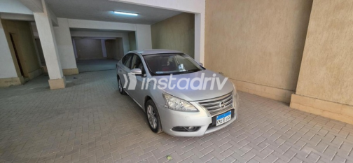 Nissan Sentra 2020 Silver Used for Sale - 1