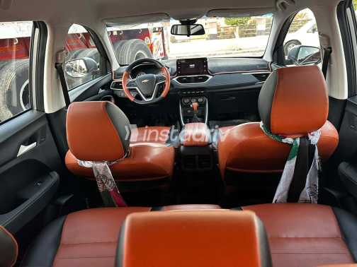 Chevrolet Captiva 2023 Gray Used for Sale - 6