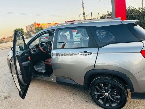 Chevrolet Captiva 2023 Gray Used for Sale - 8