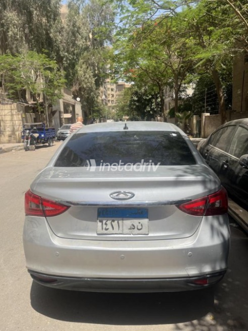 شيرى اريزو 5 2022 أبيض مستعملة للبيع - 2