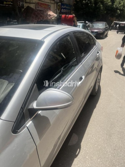 شيرى اريزو 5 2022 أبيض مستعملة للبيع - 4