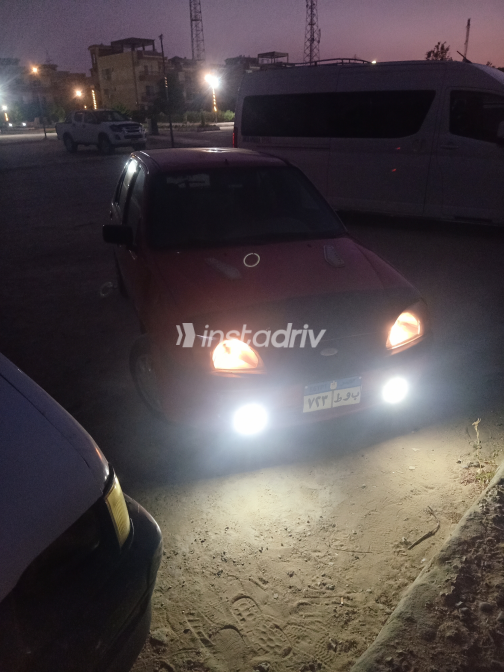 Ford Fiesta 2000 Red Used for Sale - 5