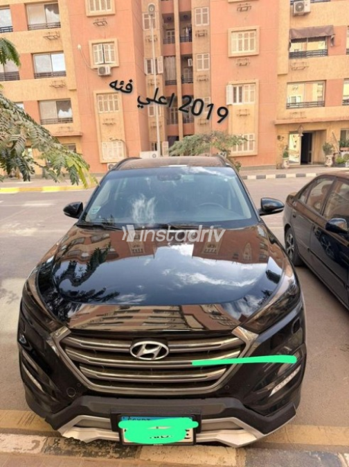 Hyundai Tucson 2019 White Used for Sale - 1