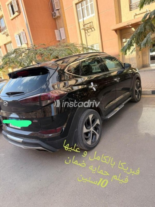 Hyundai Tucson 2019 White Used for Sale - 3