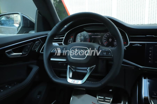 اودي SQ8 2025 أصفر جديدة للبيع - 6