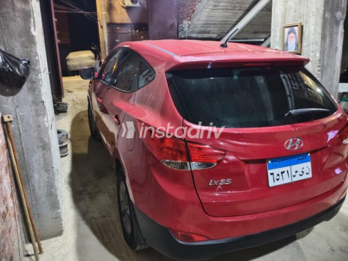 هيونداي IX 35 2015 أحمر مستعملة للبيع - 4