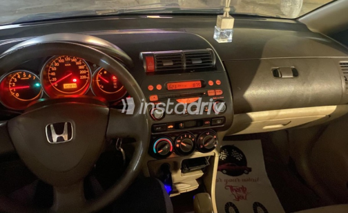 Honda City 2005 White Used for Sale - 7