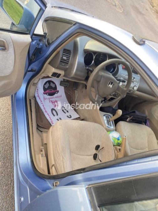 Honda City 2005 White Used for Sale - 8