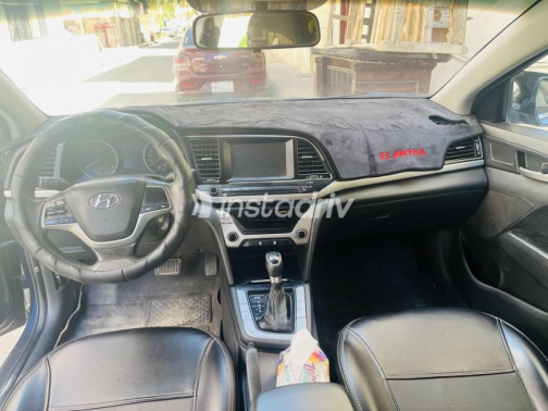 Hyundai Elantra AD 2019 White Used for Sale - 6