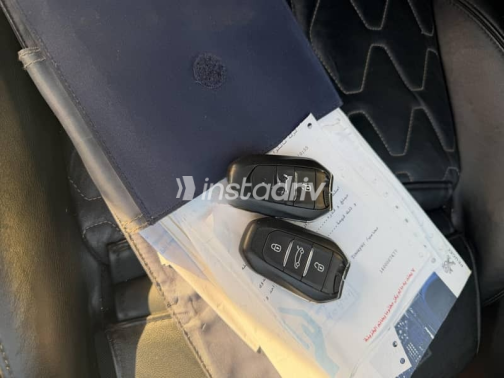 بيجو 3008 2019 أسود مستعملة للبيع - 5