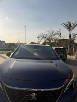 بيجو 3008 2019 أسود مستعملة للبيع