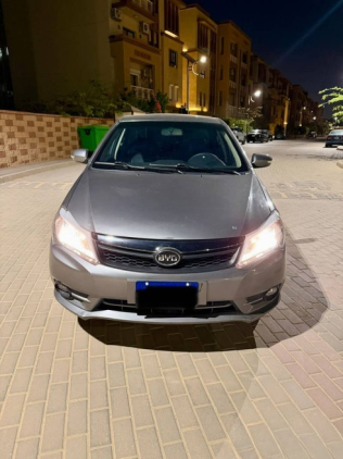 Byd F3 2024 Gray Used for Sale
