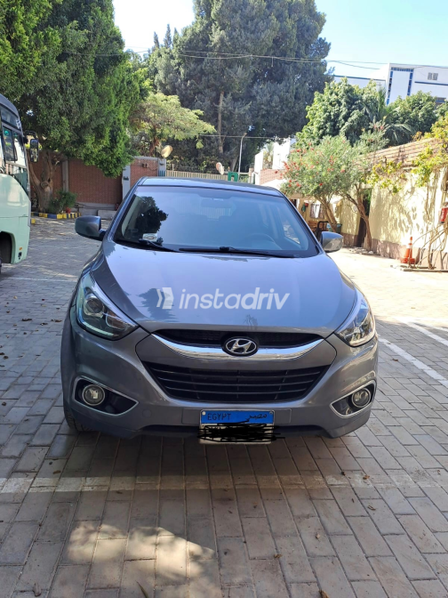 هيونداي IX 35 2015 رمادي مستعملة للبيع - 2