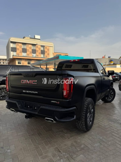 Gmc Sierra 2024 Black Used for Sale - 5