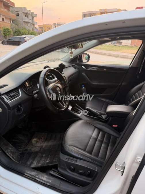 Skoda Octavia A7 2015 White Used for Sale - 9