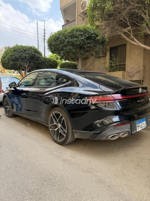 ام جى 7 2025 أبيض مستعملة للبيع - 2