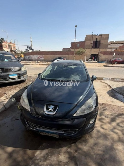 بيجو 308 sw 2011 أسود مستعملة للبيع - 2