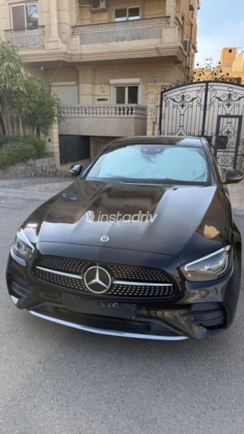 Mercedes E 200 2022 Black Used for Sale - 1