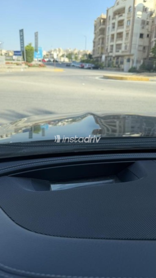 Mercedes E 200 2022 Black Used for Sale - 10