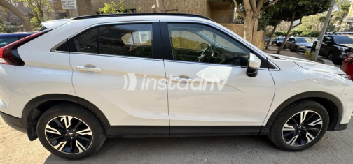Mitsubishi Eclipse Cross 2024 White Used for Sale - 4