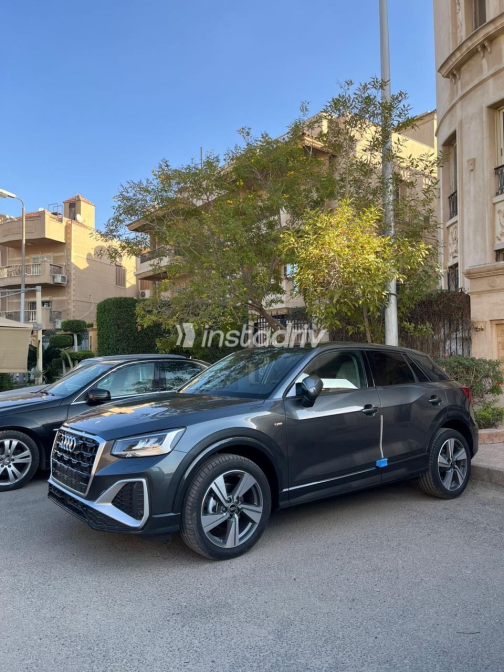 اودي Q2 2024 رمادي مستعملة للبيع - 1