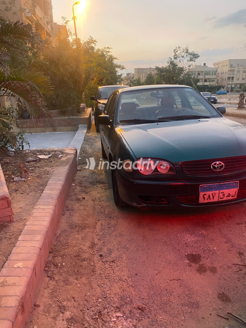 Toyota Corolla 2001 Green Used for Sale - 1
